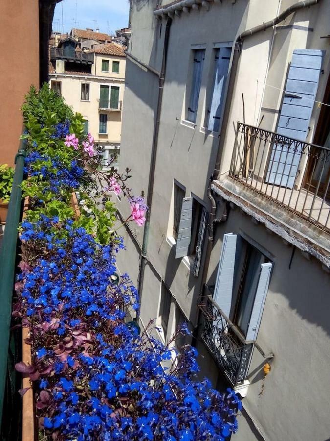Ca' San Silvestro 2 Terrazze Nel Cuore Di Venezia Eksteriør billede